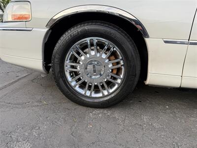 2007 Lincoln Town Car Designer Series - Photo 9 - San Leandro, CA 94578