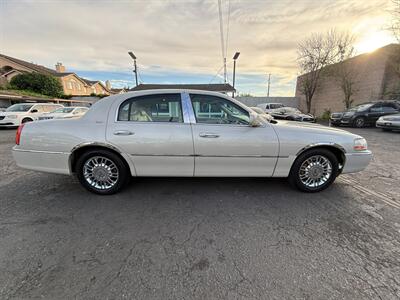 2007 Lincoln Town Car Designer Series - Photo 4 - San Leandro, CA 94578