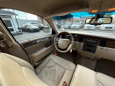 2007 Lincoln Town Car Designer Series - Photo 14 - San Leandro, CA 94578
