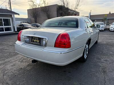 2007 Lincoln Town Car Designer Series - Photo 5 - San Leandro, CA 94578