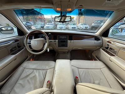2007 Lincoln Town Car Designer Series - Photo 13 - San Leandro, CA 94578