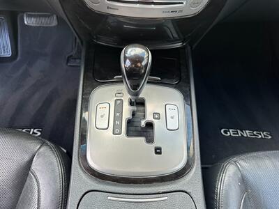 2012 Hyundai Genesis 3.8L V6   - Photo 19 - San Leandro, CA 94578