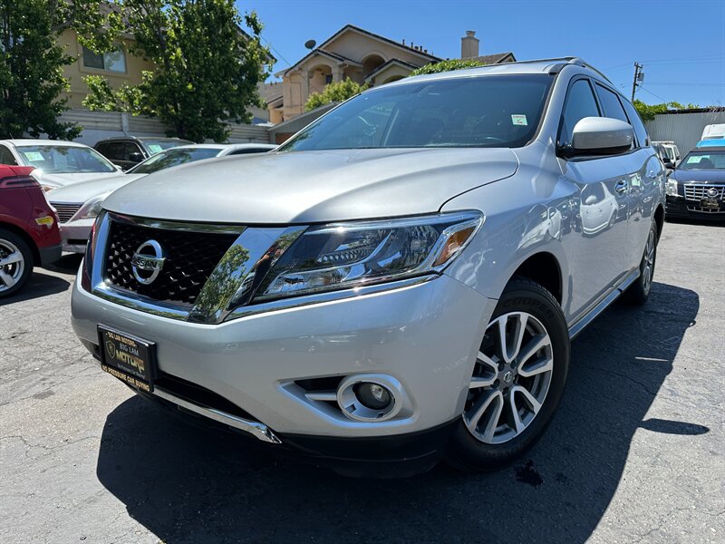 2016 Nissan Pathfinder SL V6 - Photo 1 - San Leandro, CA 94578