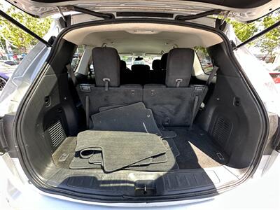 2016 Nissan Pathfinder SL V6   - Photo 11 - San Leandro, CA 94578