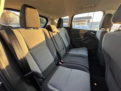 2015 Ford C-MAX Hybrid SE   - Photo 22 - San Leandro, CA 94578