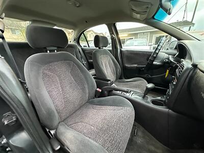 2001 Saturn SL2   - Photo 13 - San Leandro, CA 94578