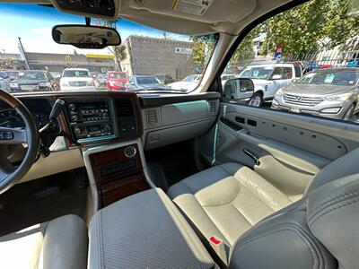 2004 Cadillac Escalade ESV   - Photo 15 - San Leandro, CA 94578