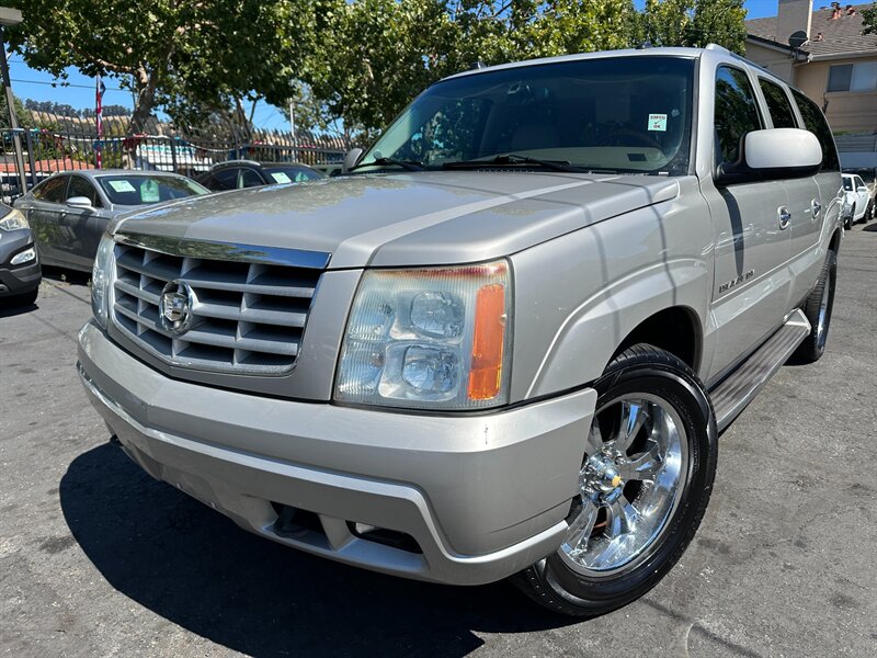 2004 Cadillac Escalade ESV  