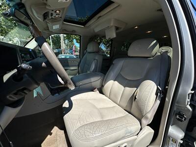 2004 Cadillac Escalade ESV   - Photo 11 - San Leandro, CA 94578