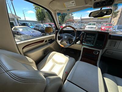 2004 Cadillac Escalade ESV   - Photo 14 - San Leandro, CA 94578