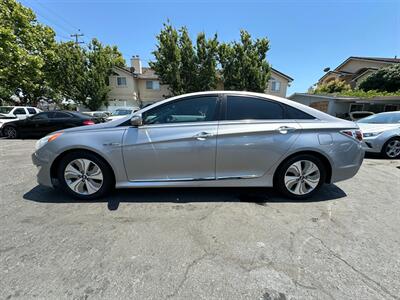 2013 Hyundai SONATA Hybrid   - Photo 8 - San Leandro, CA 94578