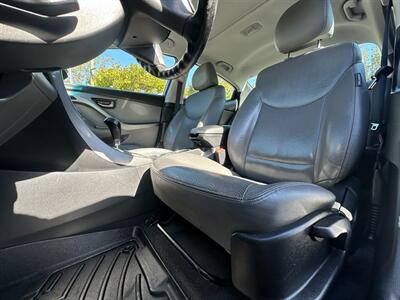 2011 Hyundai ELANTRA Limited - Photo 12 - San Leandro, CA 94578