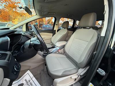 2013 Ford C-MAX Hybrid SE - Photo 12 - San Leandro, CA 94578