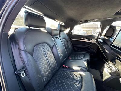 2013 Audi S8 4.0T quattro   - Photo 23 - San Leandro, CA 94578