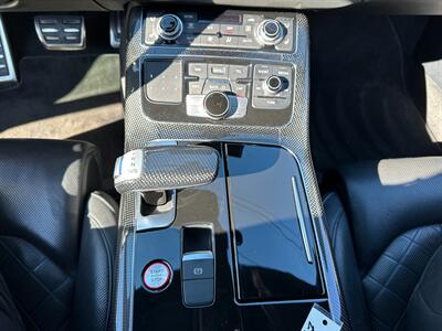 2013 Audi S8 4.0T quattro   - Photo 19 - San Leandro, CA 94578