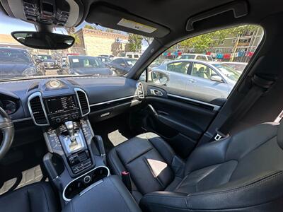2013 Porsche Cayenne Tiptronic   - Photo 16 - San Leandro, CA 94578