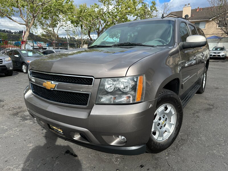 2012 Chevrolet Suburban LT   - Photo 1 - San Leandro, CA 94578