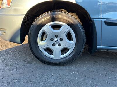 2005 Ford Freestar SE   - Photo 9 - San Leandro, CA 94578