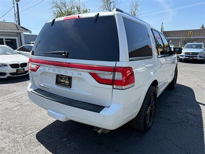 2017 Lincoln Navigator Select   - Photo 5 - San Leandro, CA 94578