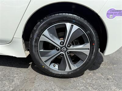 2018 Nissan LEAF SV   - Photo 9 - San Leandro, CA 94578