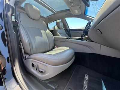 2015 Hyundai Genesis 5.0L - Photo 13 - San Leandro, CA 94578