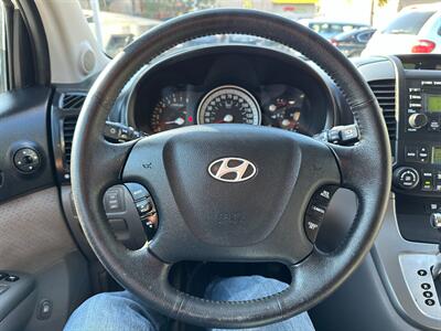 2008 Hyundai Entourage GLS - Photo 23 - San Leandro, CA 94578