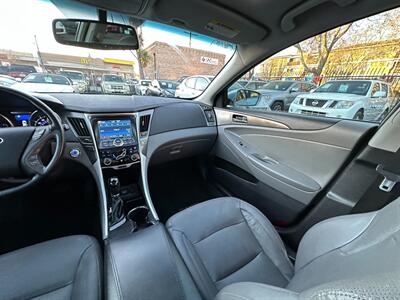 2014 Hyundai SONATA Hybrid Limited   - Photo 16 - San Leandro, CA 94578