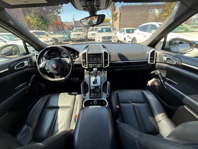 2011 Porsche Cayenne S   - Photo 14 - San Leandro, CA 94578
