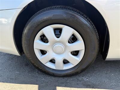 2002 Toyota Camry LE   - Photo 9 - San Leandro, CA 94578
