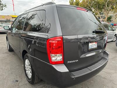 2012 Kia Sedona LX - Photo 7 - San Leandro, CA 94578