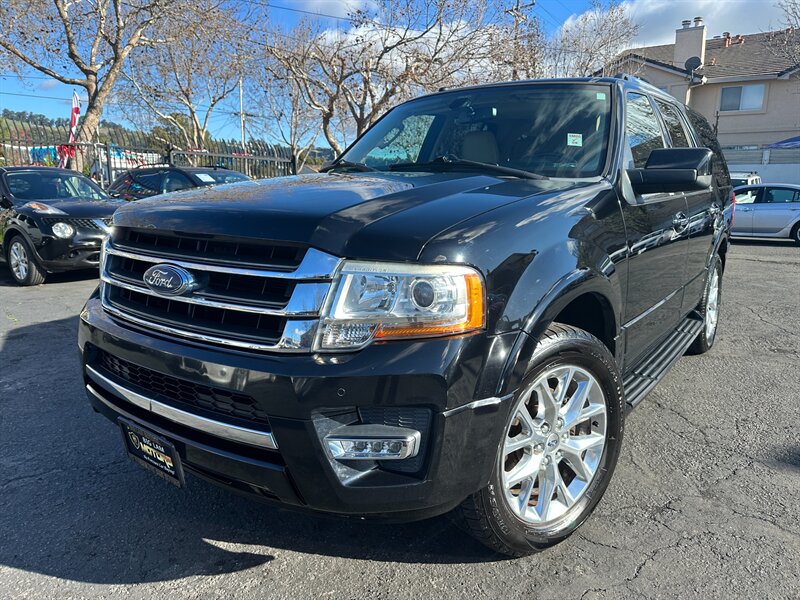 2017 Ford Expedition Limited's photo