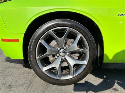 2015 Dodge Challenger R/T Plus   - Photo 9 - San Leandro, CA 94578