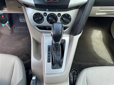 2013 Ford Focus SE   - Photo 20 - San Leandro, CA 94578