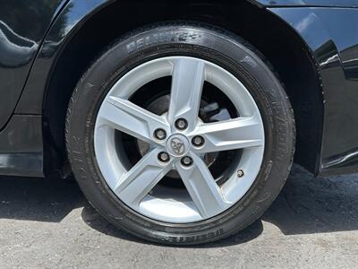 2014 Toyota Camry SE   - Photo 9 - San Leandro, CA 94578