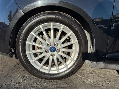 2014 Ford C-MAX Energi SEL   - Photo 9 - San Leandro, CA 94578