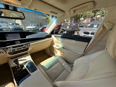 2013 Lexus ES 350   - Photo 16 - San Leandro, CA 94578