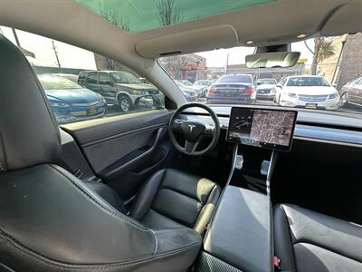 2019 Tesla Model 3 Standard Range Plus   - Photo 15 - San Leandro, CA 94578