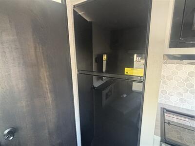 2024 JAYCO 173MRB JAY FEATHER MICRO - Photo 13 - Albuquerque, NM 87108