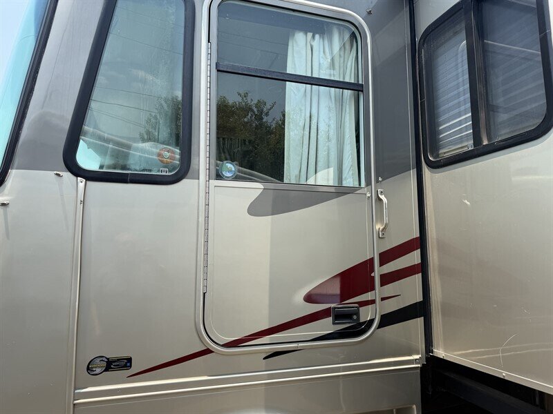 2005 Tiffin 37DB ALLEGRO BAY - Photo 5 - Albuquerque, NM 87108
