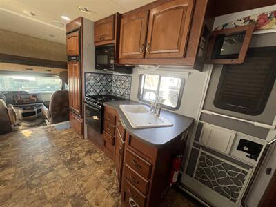 2012 Jayco Gray Hawk 31FK   - Photo 38 - Albuquerque, NM 87108