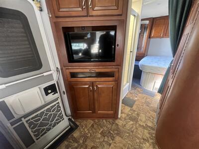 2012 Jayco Gray Hawk 31FK   - Photo 31 - Albuquerque, NM 87108