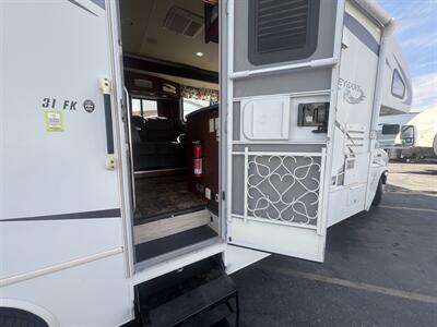 2012 Jayco Gray Hawk 31FK   - Photo 22 - Albuquerque, NM 87108