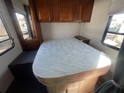 2012 Jayco Gray Hawk 31FK   - Photo 26 - Albuquerque, NM 87108