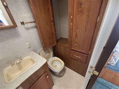 1999 FLEETWOOD 25 5 PROWLER   - Photo 11 - Albuquerque, NM 87108