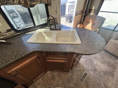 2013 Heartland 28PRLS PROWLER - Photo 12 - Albuquerque, NM 87108