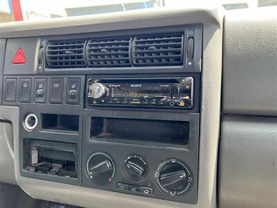 2002 Volkswagen EuroVan MV - Photo 11 - Albuquerque, NM 87108
