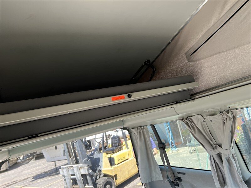 2002 Volkswagen EuroVan MV - Photo 6 - Albuquerque, NM 87108
