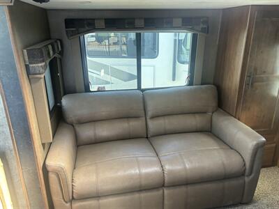 2018 Outdoors RV Mfg. TimberRidge TIMBER RIDGE   - Photo 10 - Albuquerque, NM 87108
