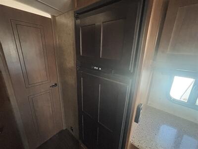 2018 Outdoors RV Mfg. TimberRidge TIMBER RIDGE   - Photo 15 - Albuquerque, NM 87108