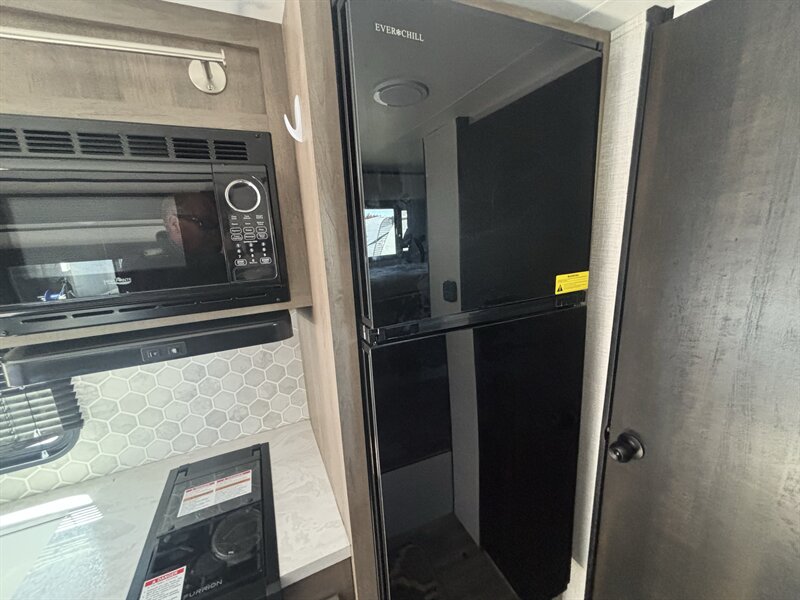 2024 STARCRAFT 180BHS AUTUMN RIDGE - Photo 13 - Albuquerque, NM 87108